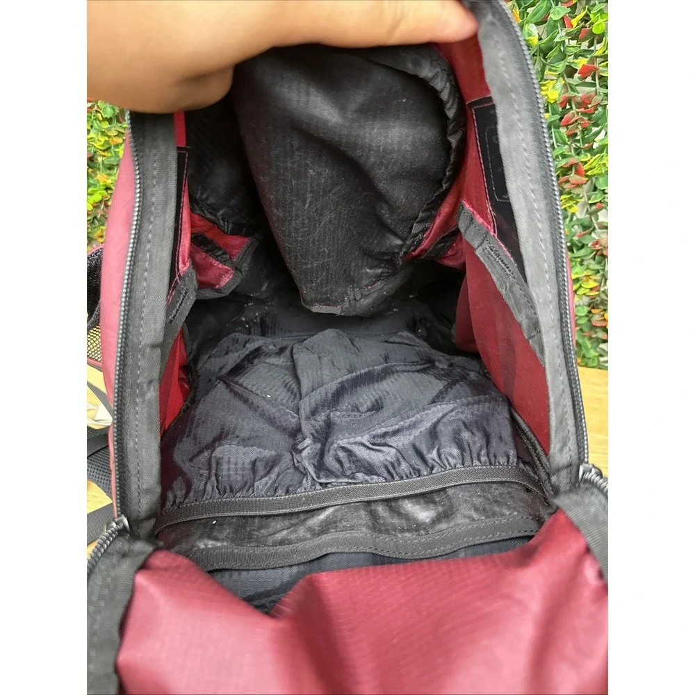 Gregory Mountain‎ Products Iris Red Maroon Hiking Backpack + Buckle Outdoors GUC